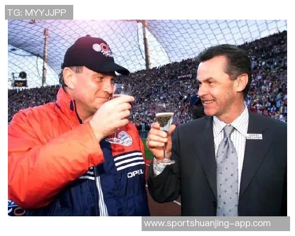 拜仁祝希斯菲尔德77岁生日快乐功勋主帅带队夺14冠成就辉煌历史